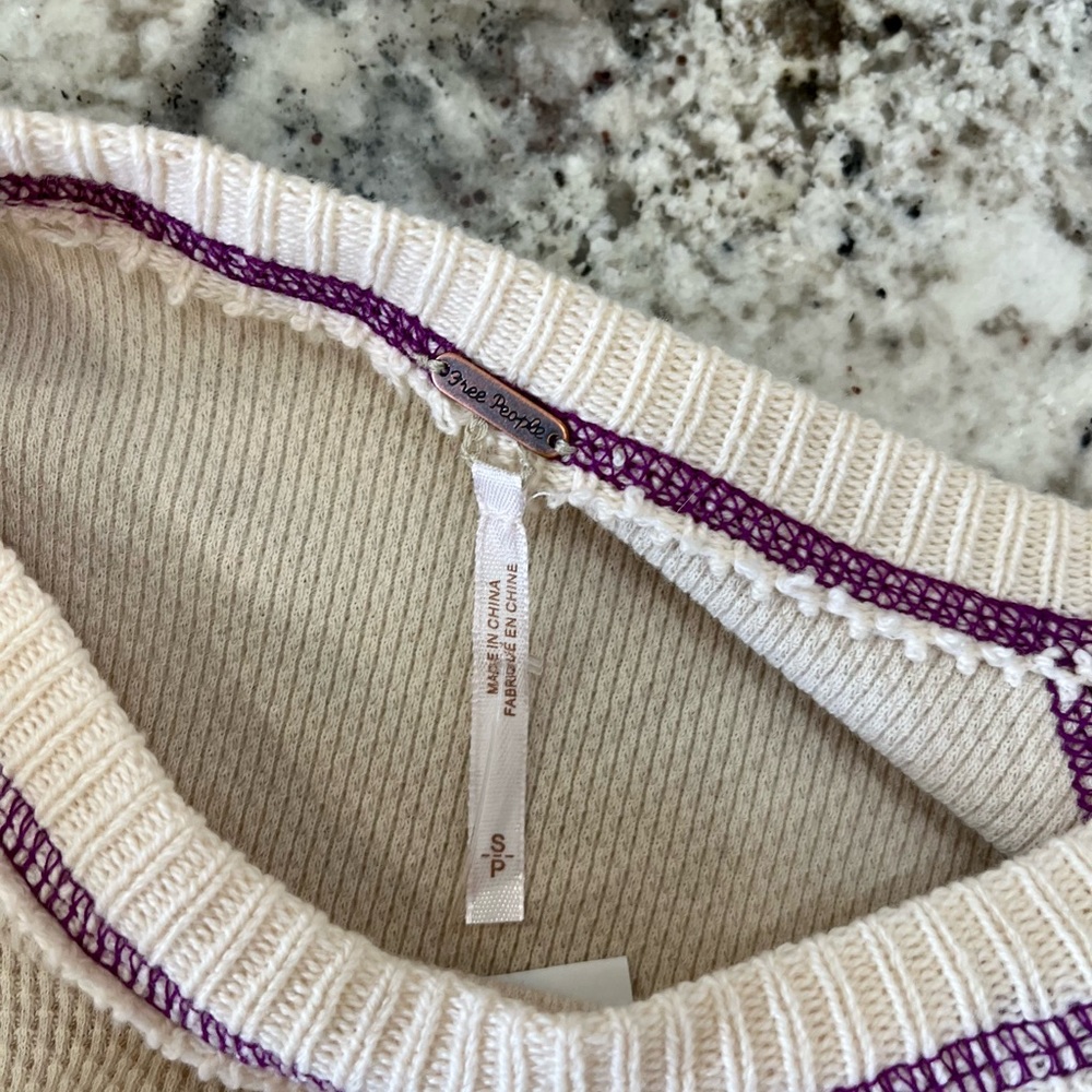 Free People She’s Reversible Cuff Top - Picture 8 of 9
